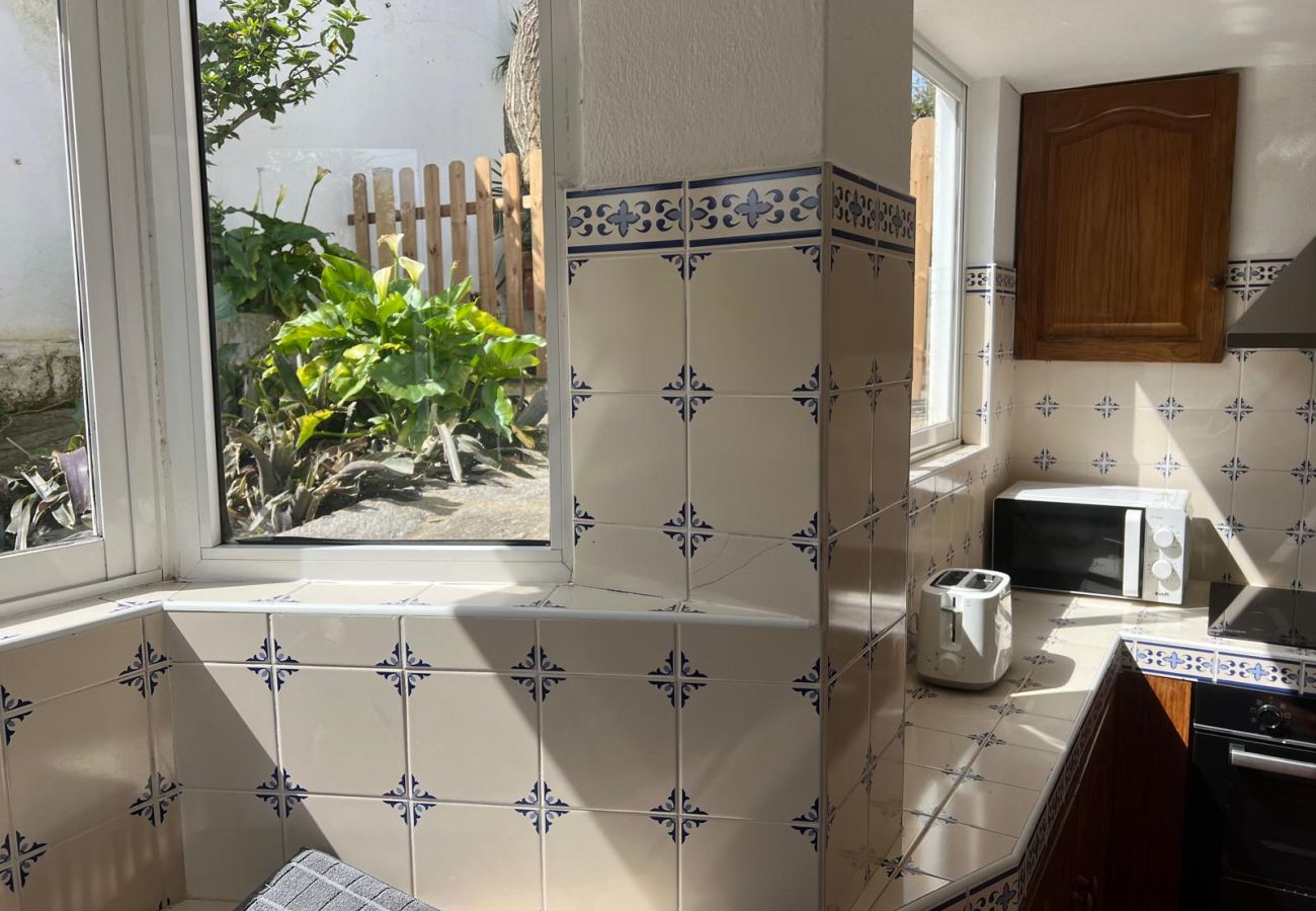 Apartamento em Estoril - Cascais, T2 com excelente jardim no Estoril, Livramento