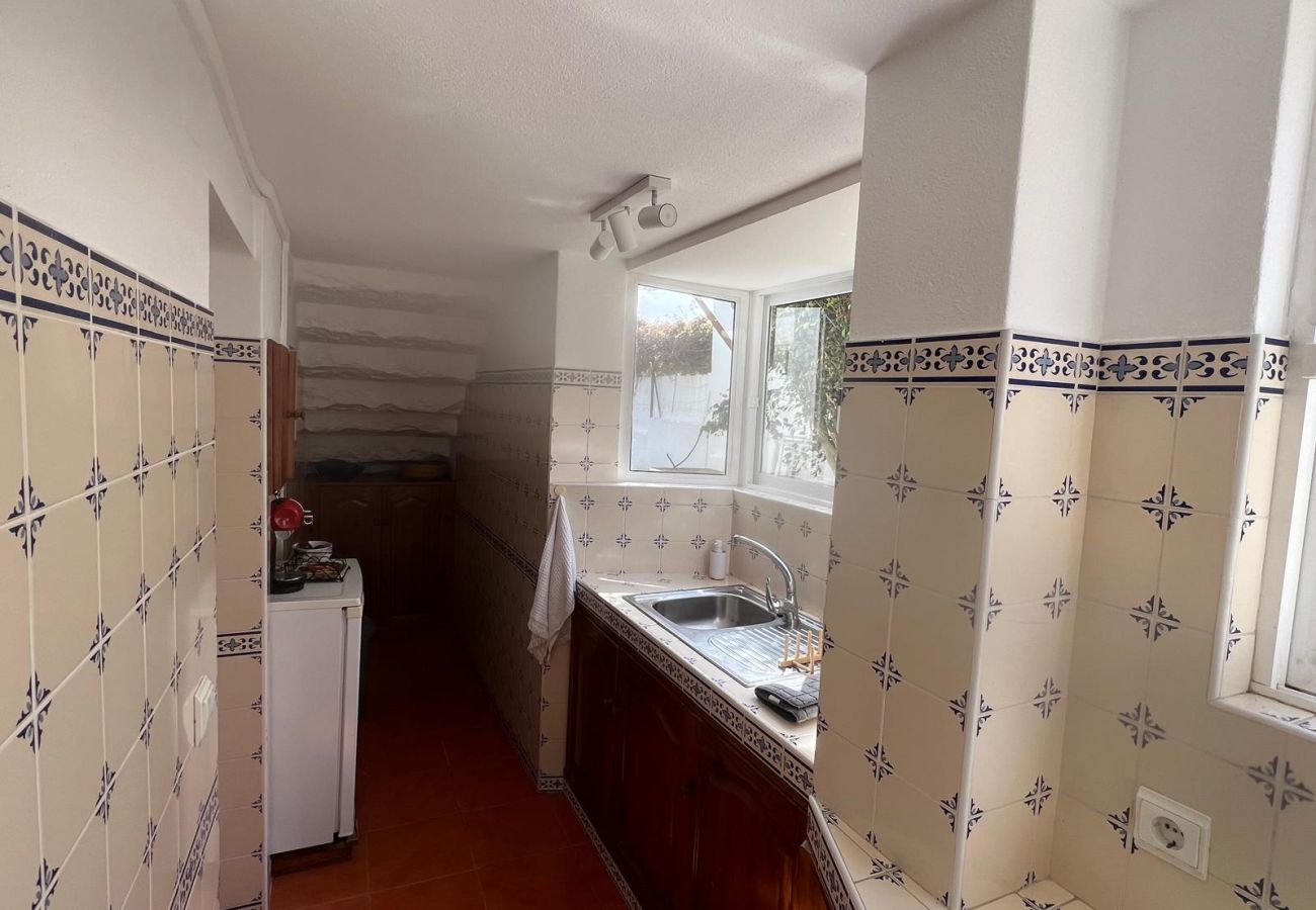 Apartamento em Estoril - Cascais, T2 com excelente jardim no Estoril, Livramento