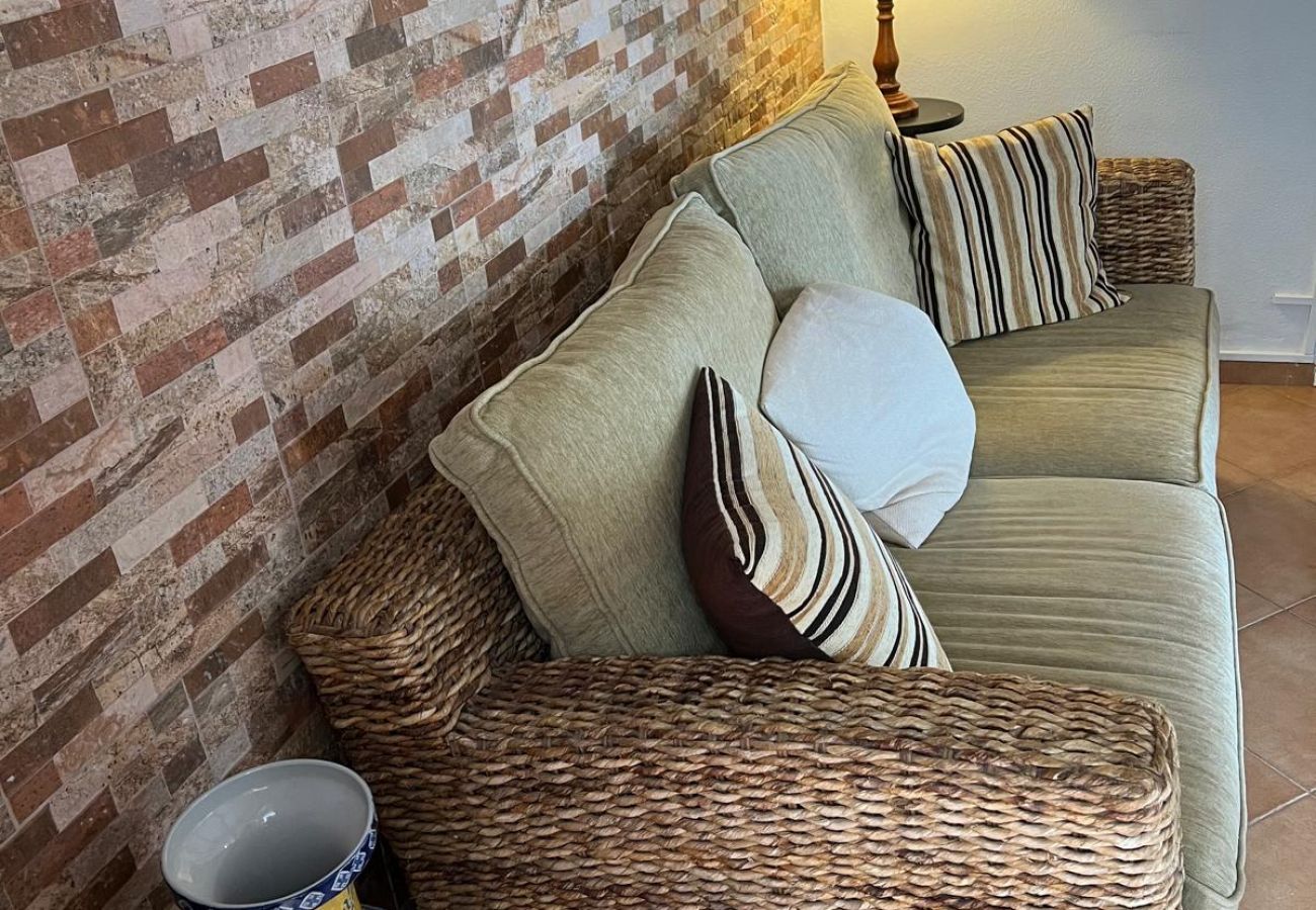 Apartamento em Estoril - Cascais, T2 com excelente jardim no Estoril, Livramento