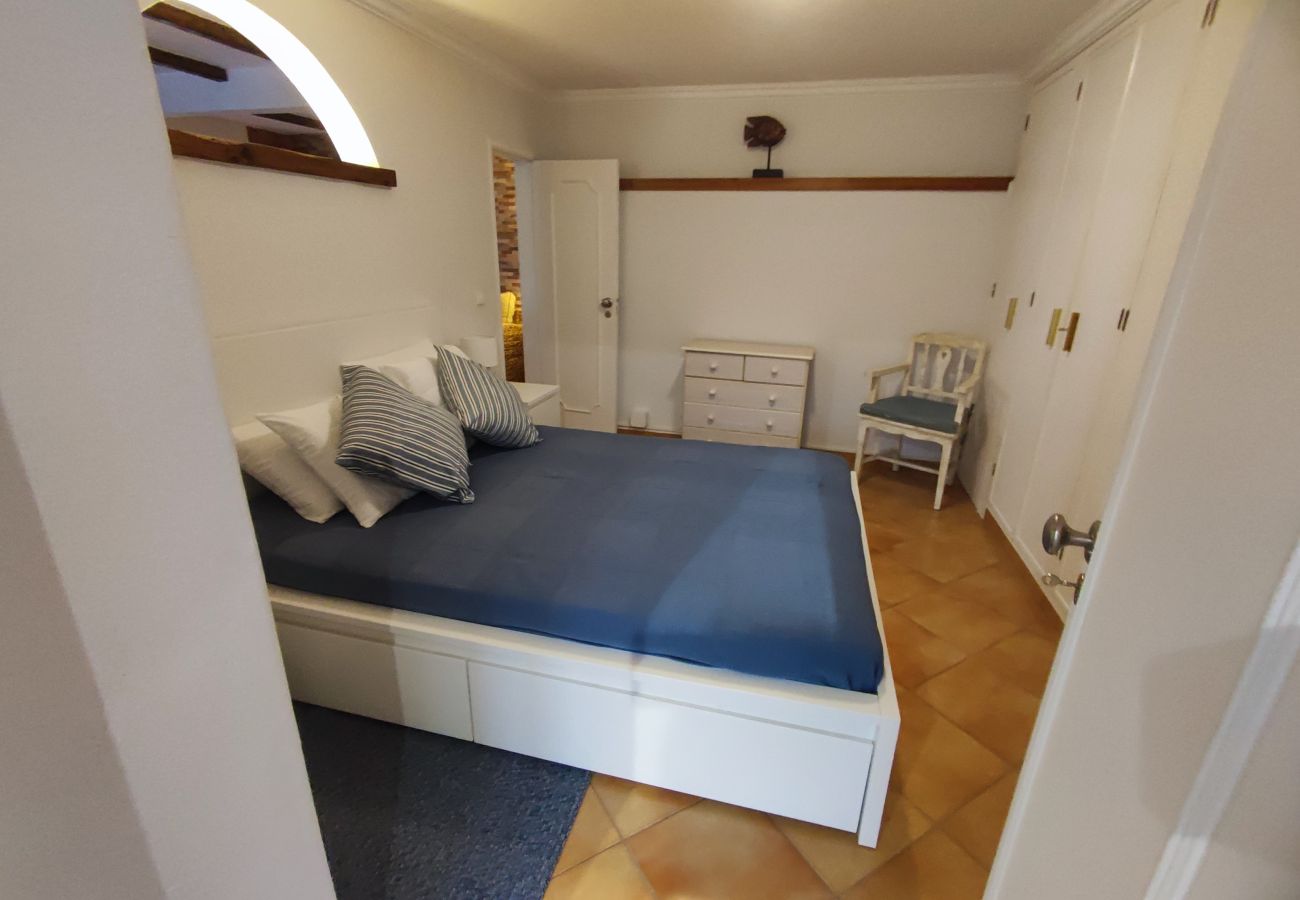 Apartamento em Estoril - Cascais, T2 com excelente jardim no Estoril, Livramento