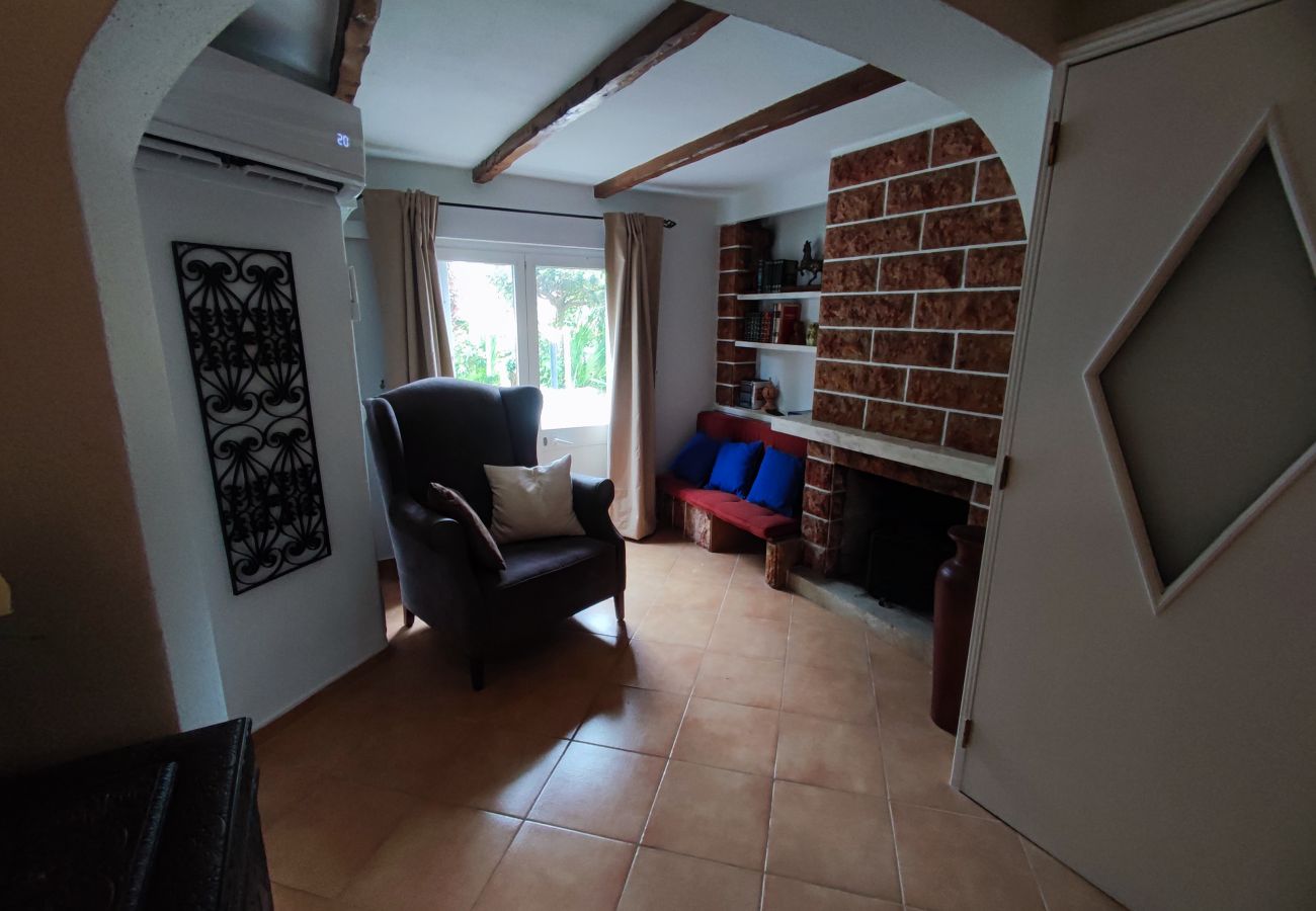 Apartamento em Estoril - Cascais, T2 com excelente jardim no Estoril, Livramento