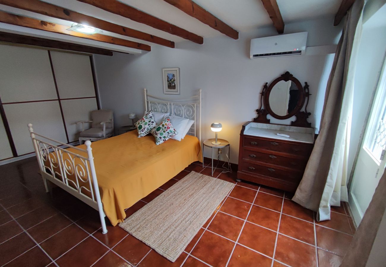 Apartamento em Estoril - Cascais, T2 com excelente jardim no Estoril, Livramento