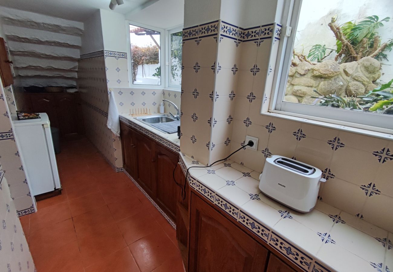 Apartamento em Estoril - Cascais, T2 com excelente jardim no Estoril, Livramento