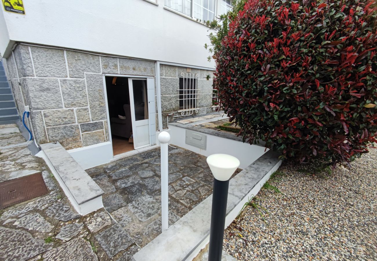 Apartamento em Estoril - Cascais, T2 com excelente jardim no Estoril, Livramento