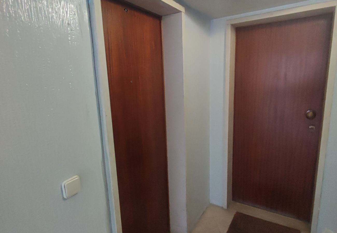 Apartamento em Almada - Marisol, T2 espaçoso com AC próximo do golfe, Aroeira, Caparica 