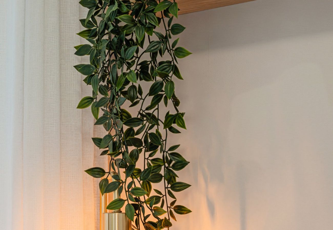 Apartamento em Almada - Marisol, T2 espaçoso com AC próximo do golfe, Aroeira, Caparica 