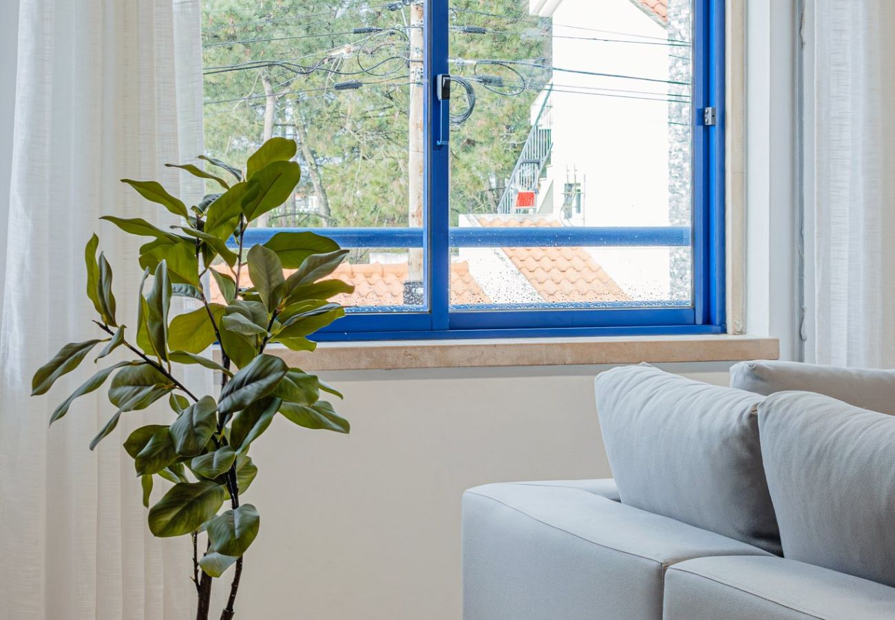Apartamento em Almada - Marisol, T2 espaçoso com AC próximo do golfe, Aroeira, Caparica 