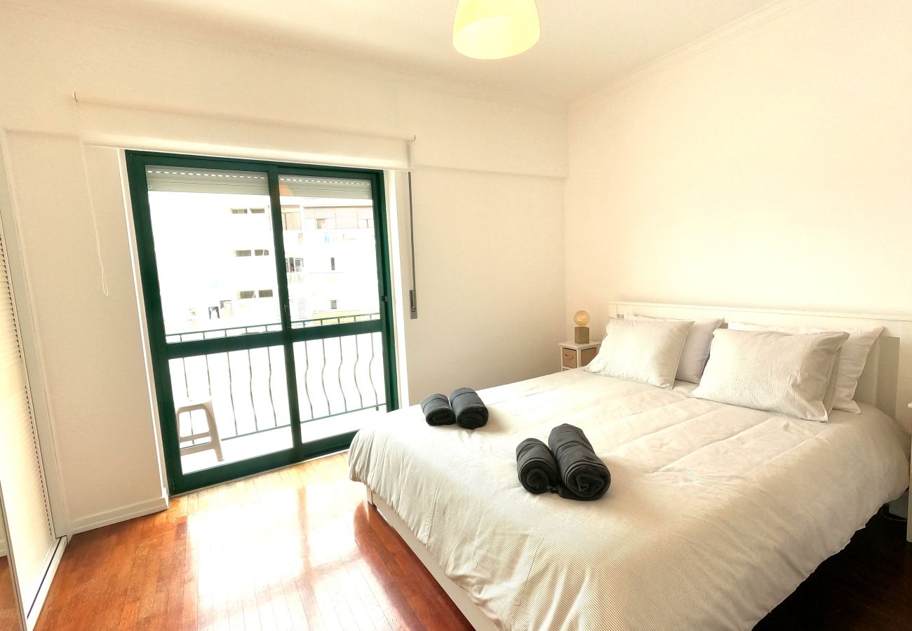Apartamento em Almada - T1 Cacilhas - Varanda e vista rio, Almada, Lisboa