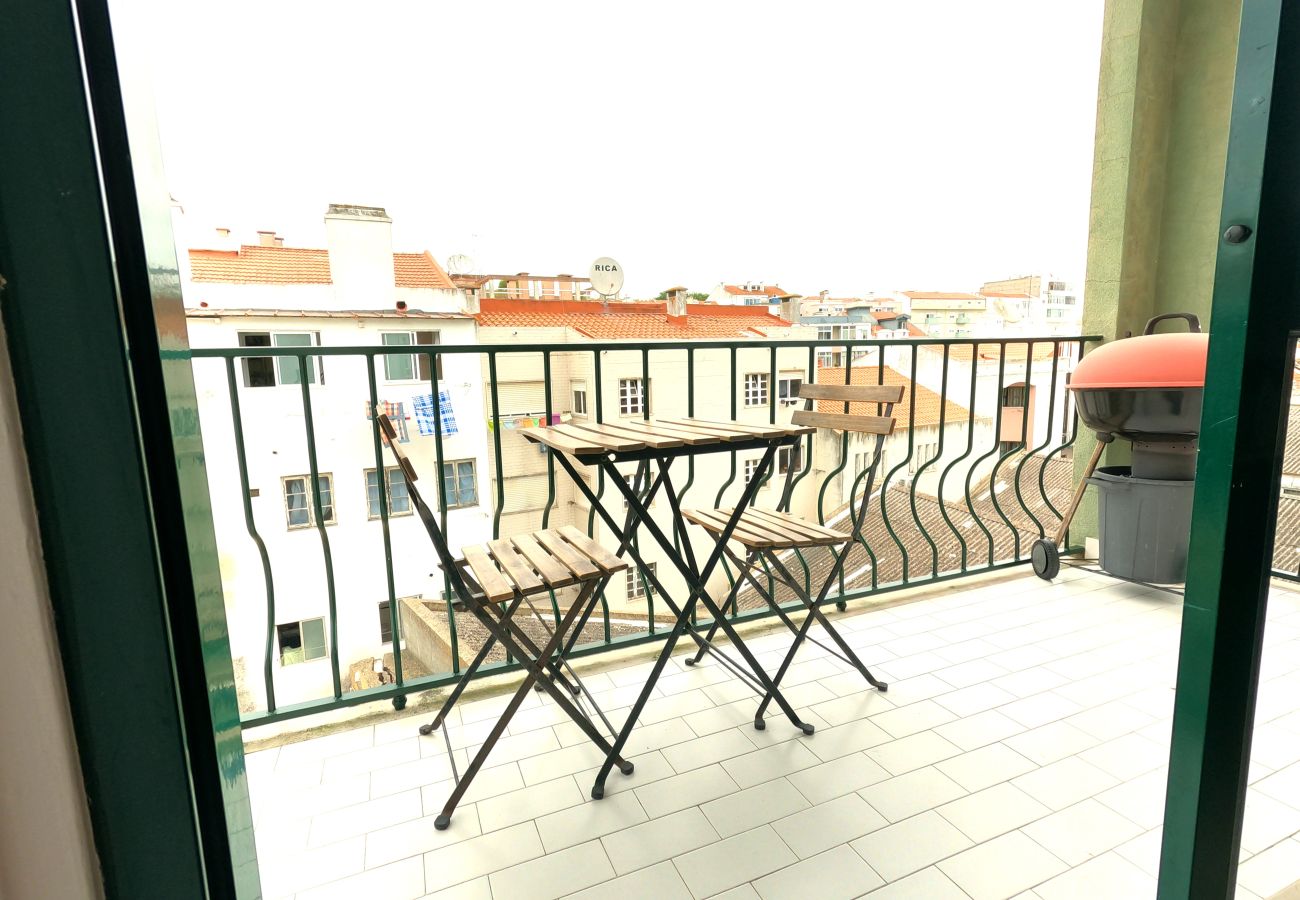 Apartamento em Almada - T1 Cacilhas - Varanda e vista rio, Almada, Lisboa