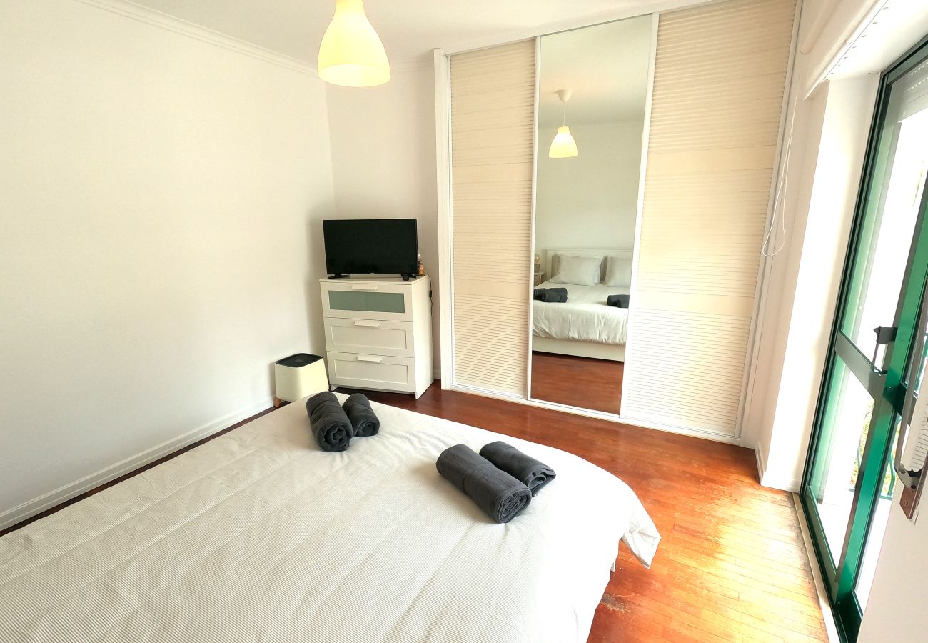 Apartamento em Almada - T1 Cacilhas - Varanda e vista rio, Almada, Lisboa