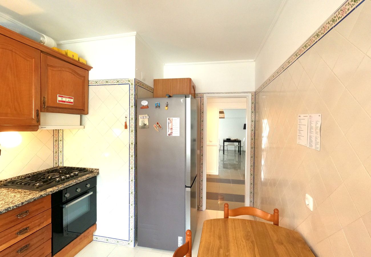 Apartamento em Almada - T1 Cacilhas - Varanda e vista rio, Almada, Lisboa