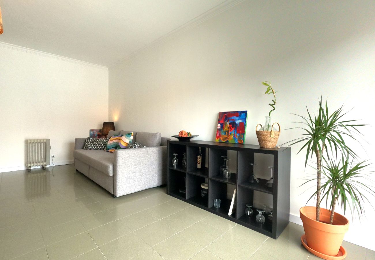 Apartamento em Almada - T1 Cacilhas - Varanda e vista rio, Almada, Lisboa
