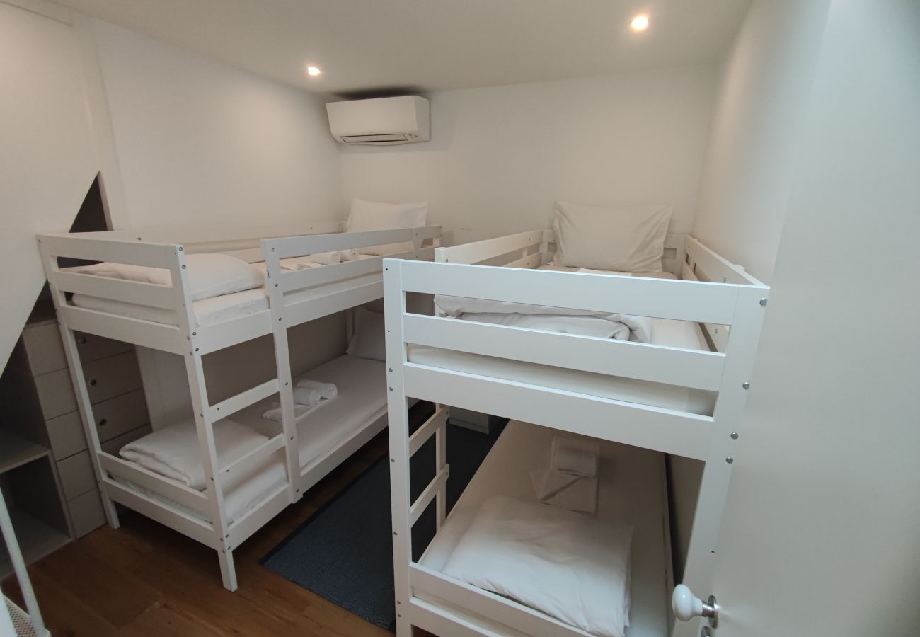 Apartamento em Lisboa - Lisboa, apartamento T2+1 renovado com varanda próximo do Saldanha, Estefânia, Lisboa