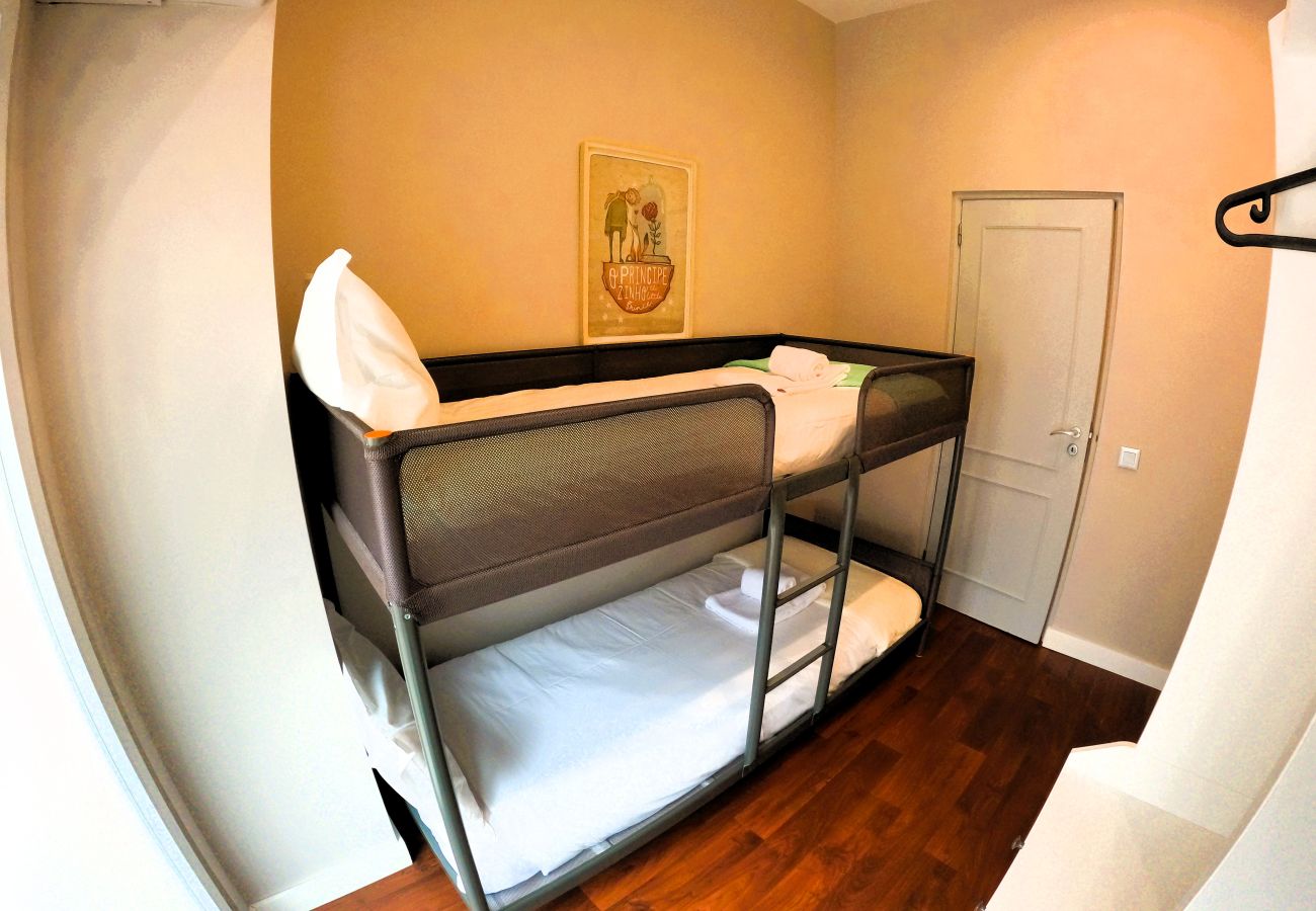 Apartamento em Lisboa - T2 Renovado com Terraço em Lisboa, Arroios