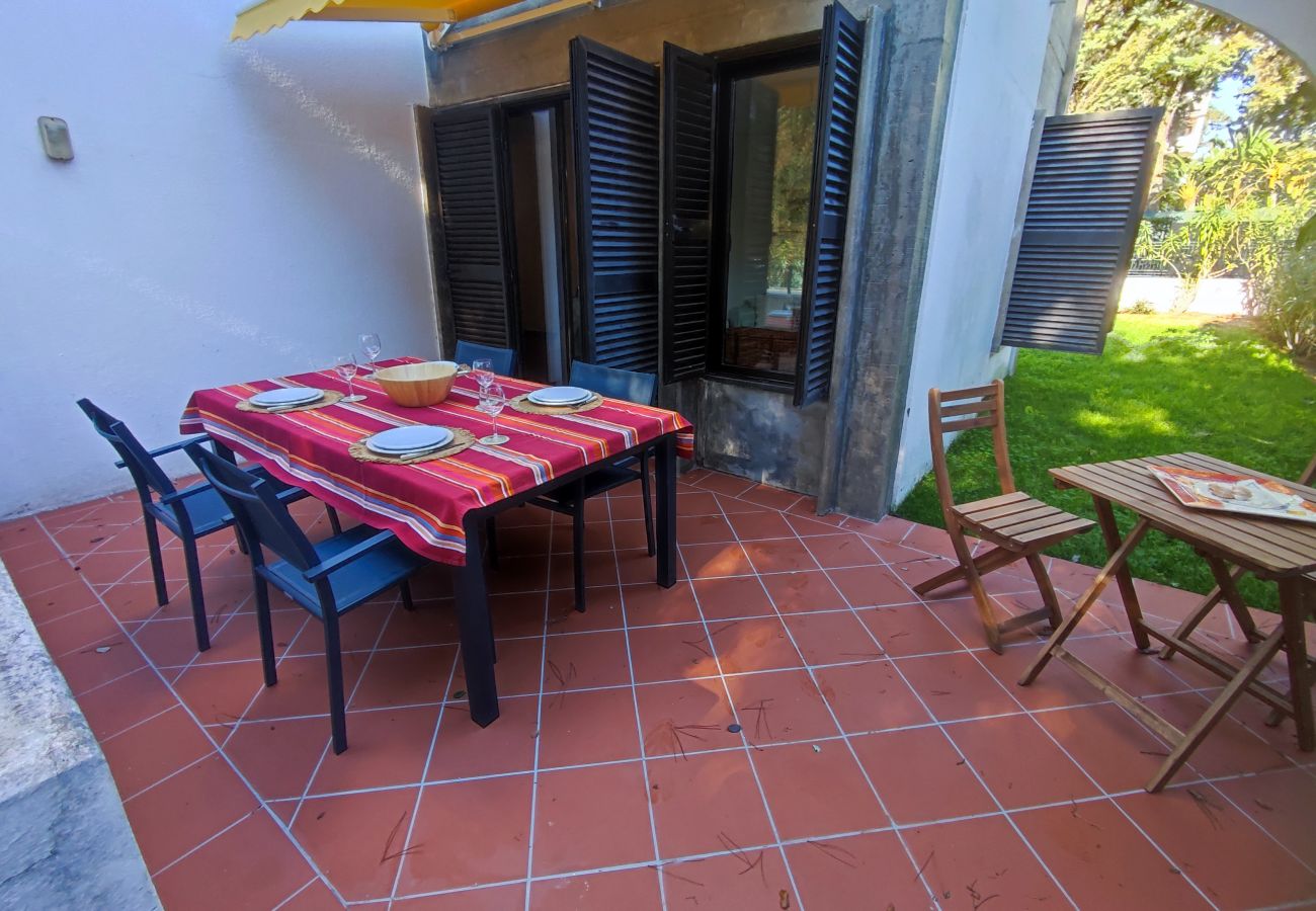 Apartamento em Albufeira - Apartamento T2 com jardim privativo nos Apartamentos da Balaia, Albufeira, Algarve