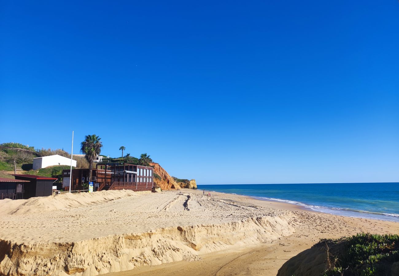 Apartamento em Albufeira - Apartamento T2 com jardim privativo nos Apartamentos da Balaia, Albufeira, Algarve