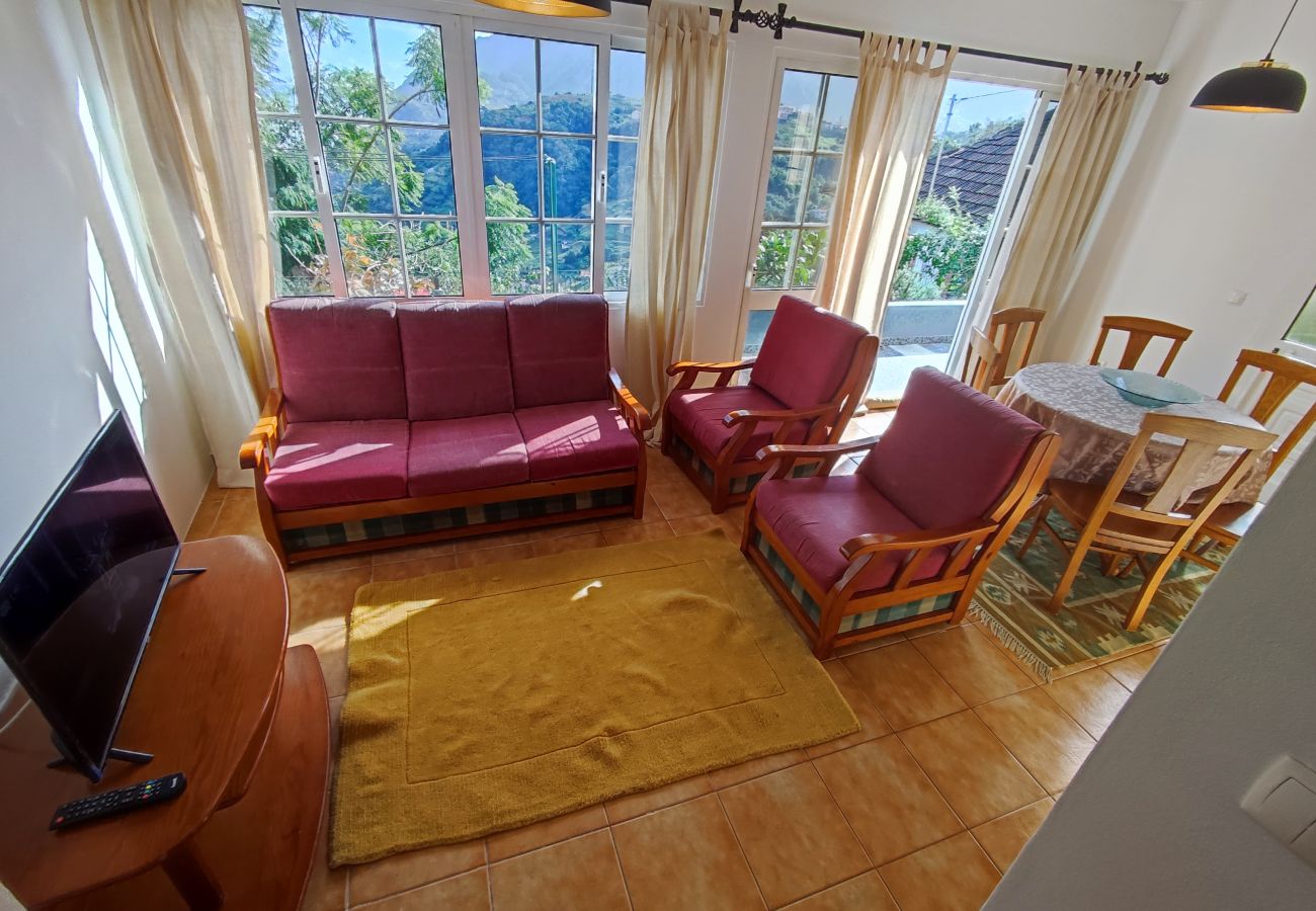 Casa em Porto da Cruz - Madeira, Casa de 2 quartos com vista mar e Penha de Águia, Porto da Cruz, ilha da Madeira