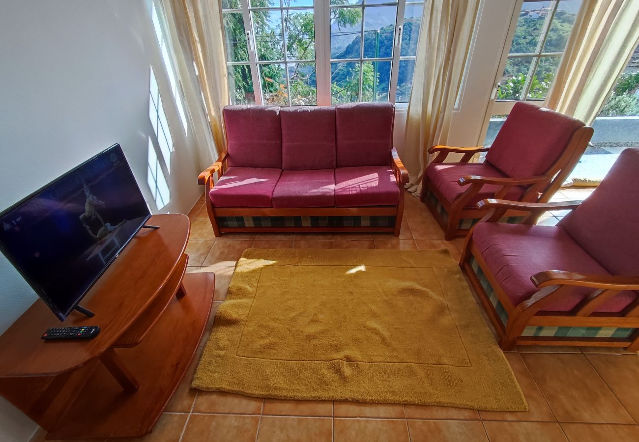 Casa em Porto da Cruz - Madeira, Casa de 2 quartos com vista mar e Penha de Águia, Porto da Cruz, ilha da Madeira