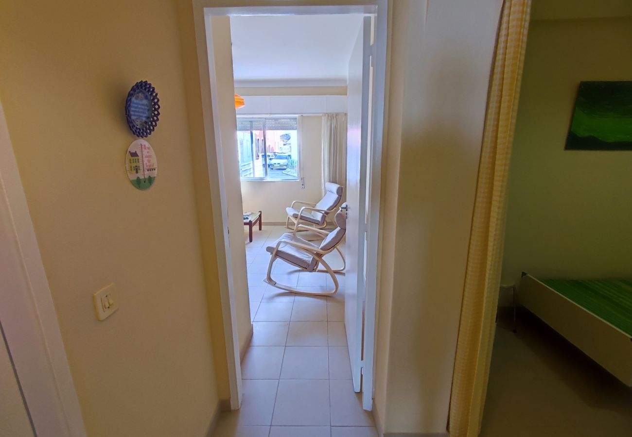 Apartamento em Quarteira - Algarve, apartamento T1+1 acolhedor no centro de Quarteira