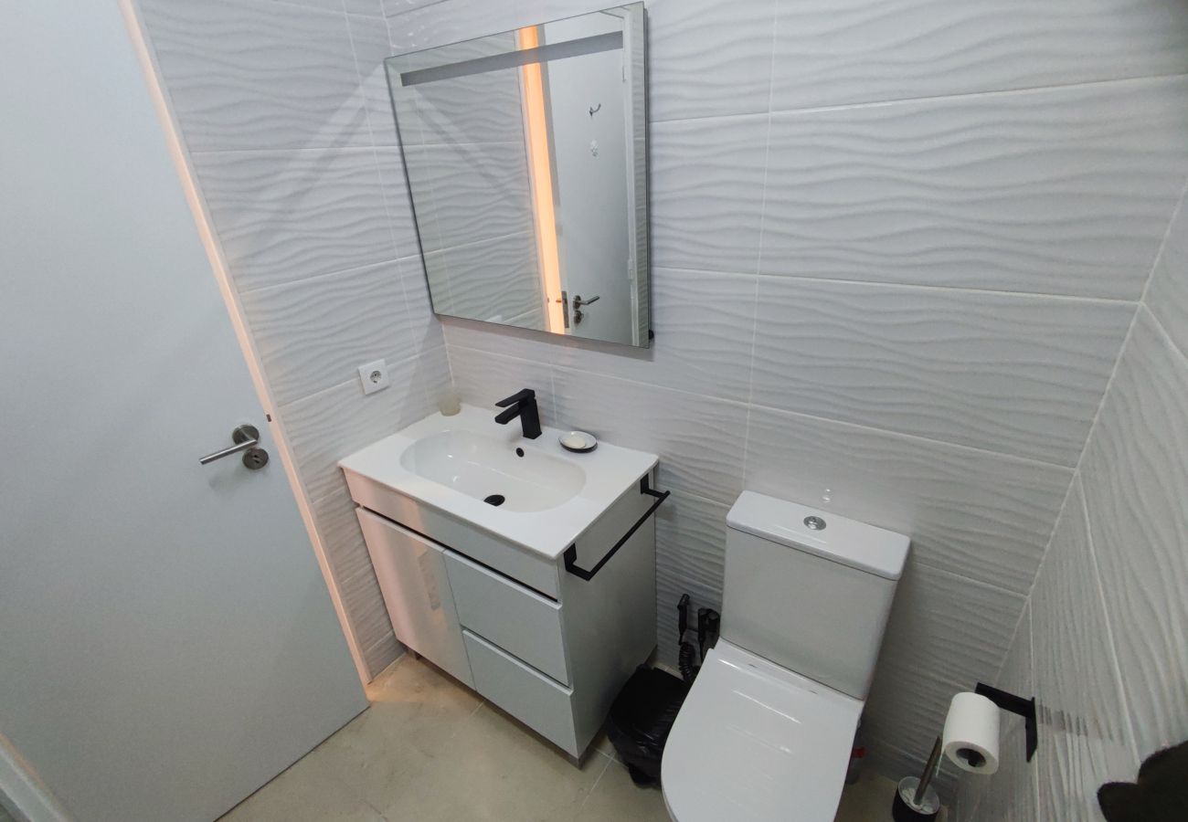 Apartamento em Quarteira - Algarve, apartamento T1+1 acolhedor no centro de Quarteira