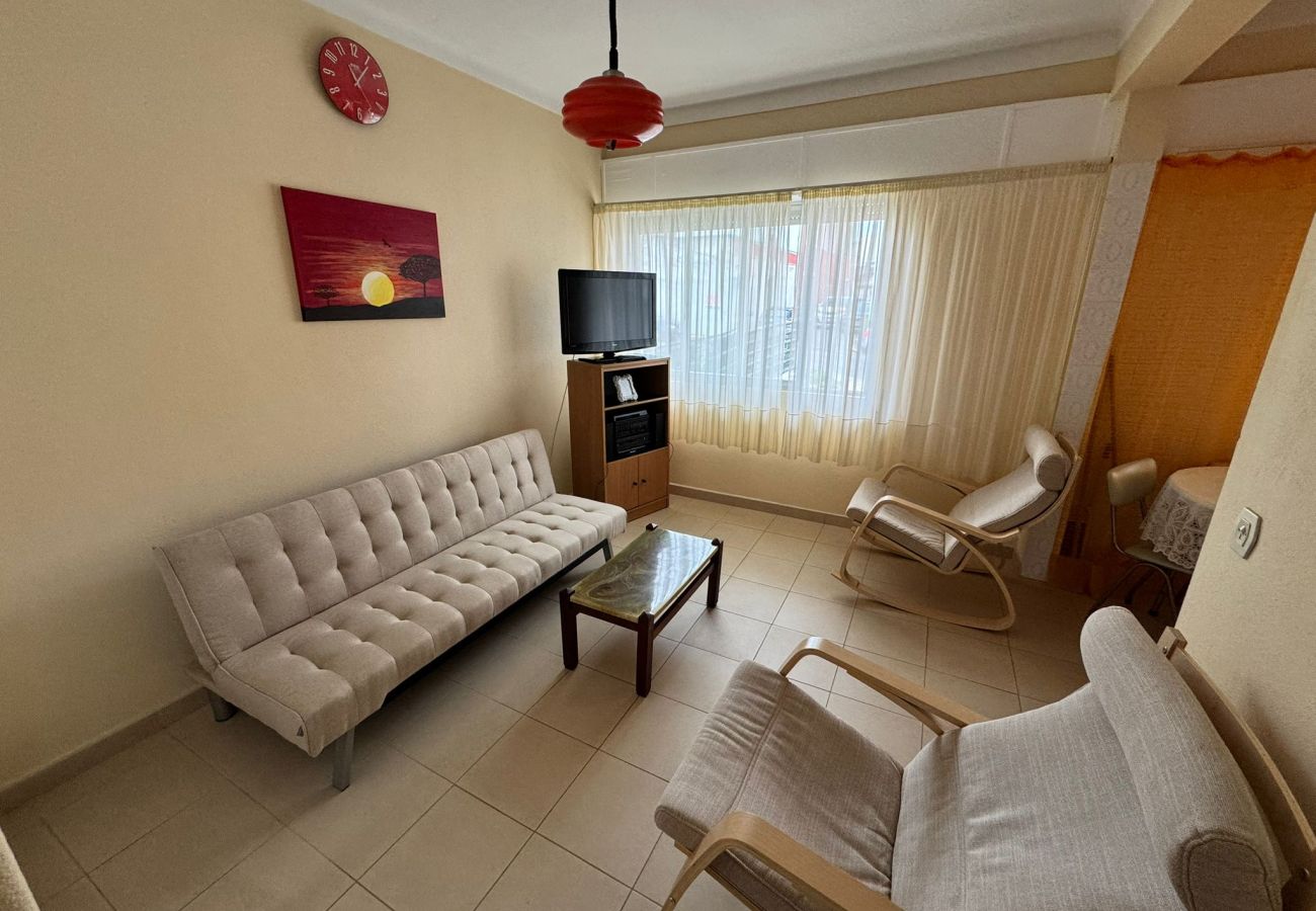 Apartamento em Quarteira - Algarve, apartamento T1+1 acolhedor no centro de Quarteira