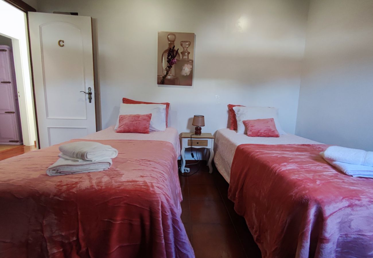 Apartamento em Alenquer - Lisboa, Apartamento T3 no Alojamento Santa Catarina - O seu refúgio no coração de Alenquer