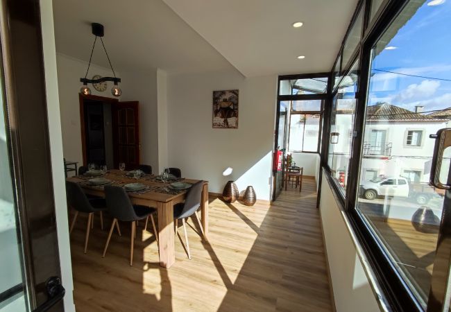 Quarto em Alenquer - Guest House Alojamento Santa Catarina Suite 2 - O seu refúgio no coração de Alenquer