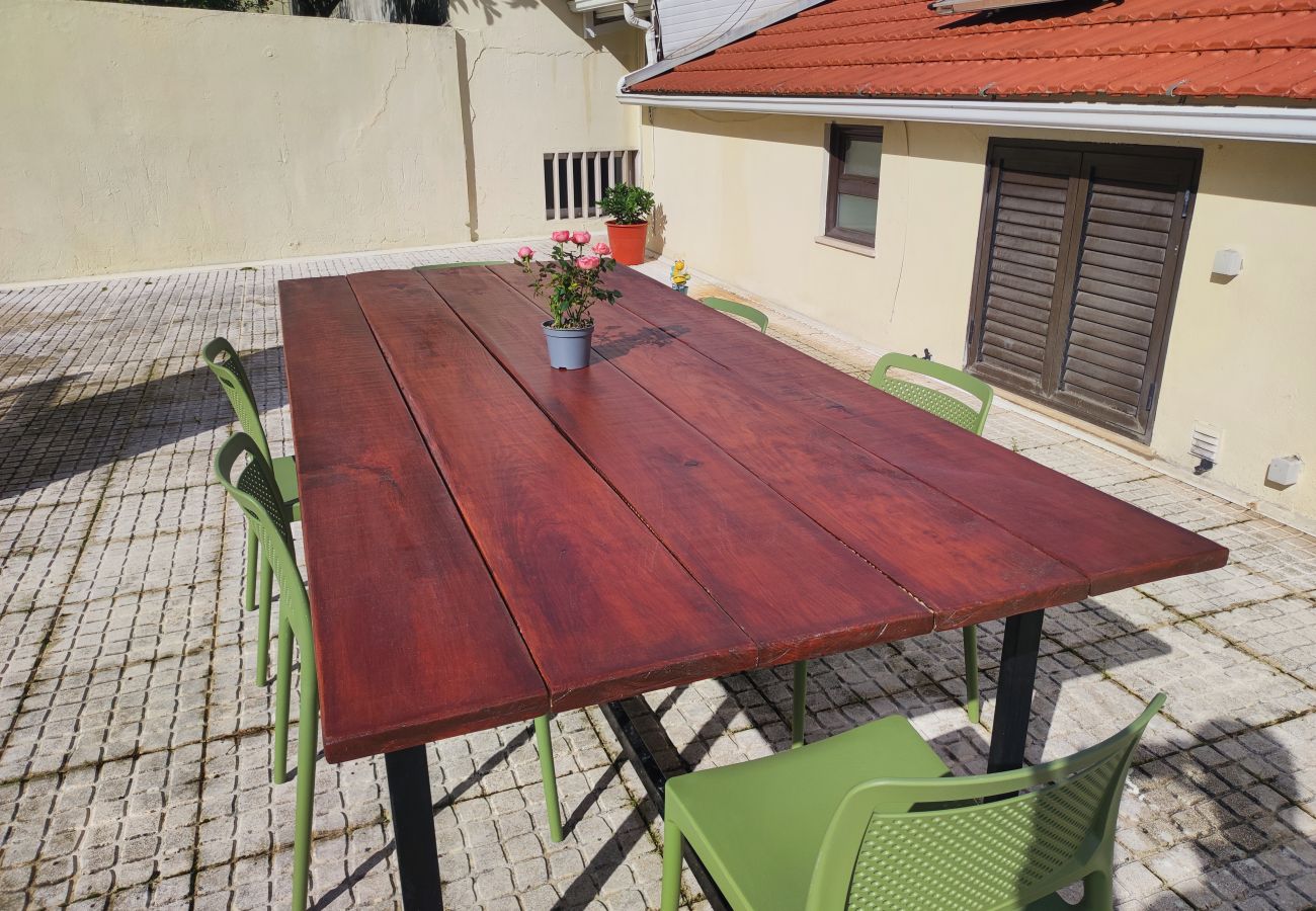 Quarto em Alenquer - Guest House Alojamento Santa Catarina Quarto A - O seu refúgio no coração de Alenquer