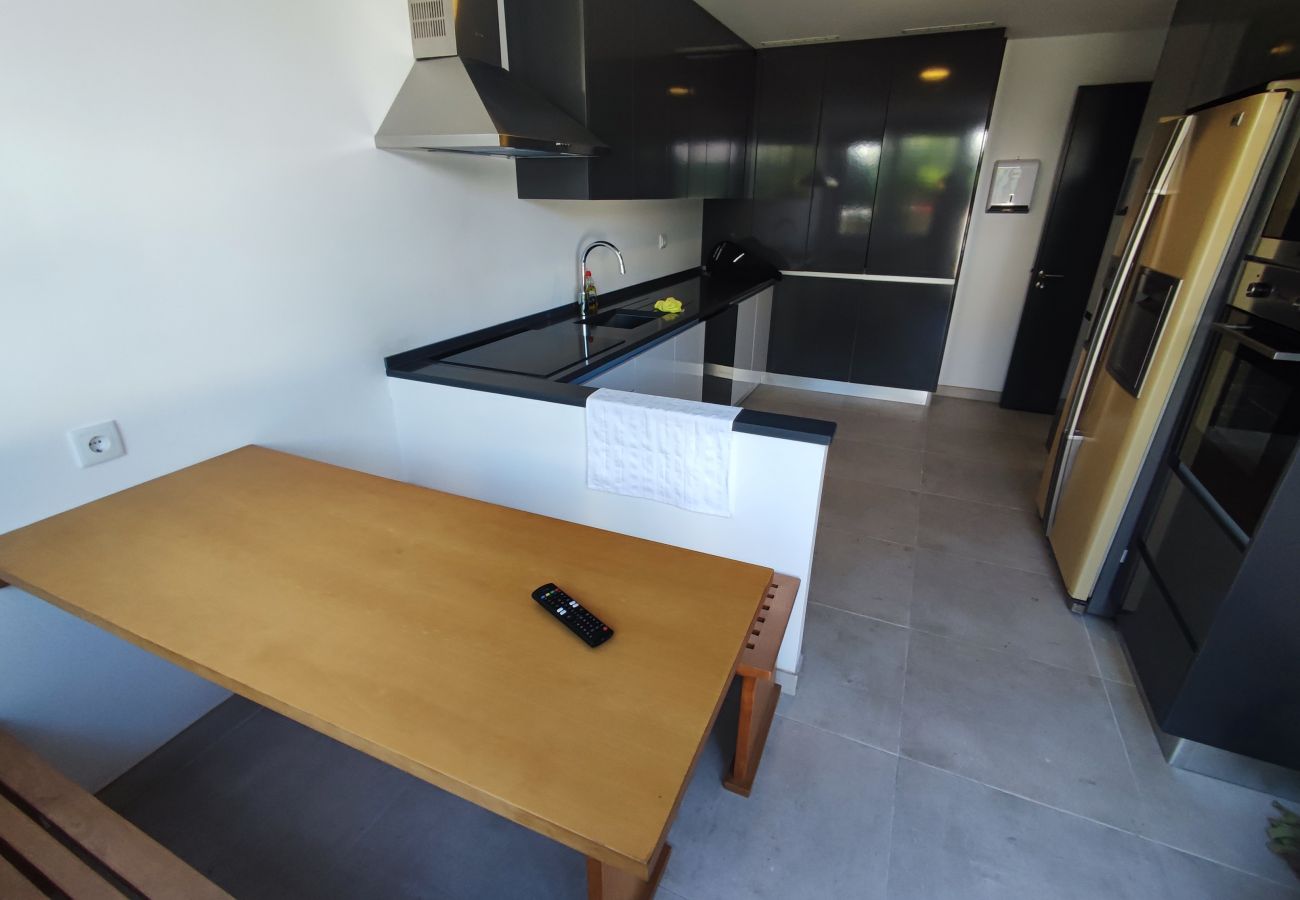 Quarto em Lisboa - Lisbon Airport GuestHouse GAL Olivais – Conforto, Terraço e Localização Premium nos Olivais