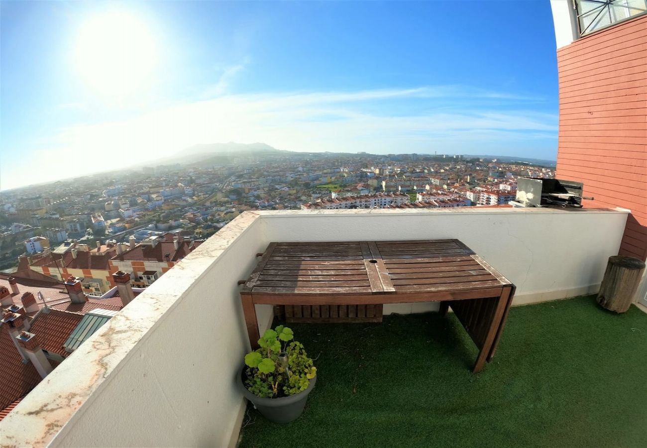 Apartment in Algueirão - Sintra, T3 duplex com terraço e vistas maravilhosas, Tapada das Mercês, Sintra