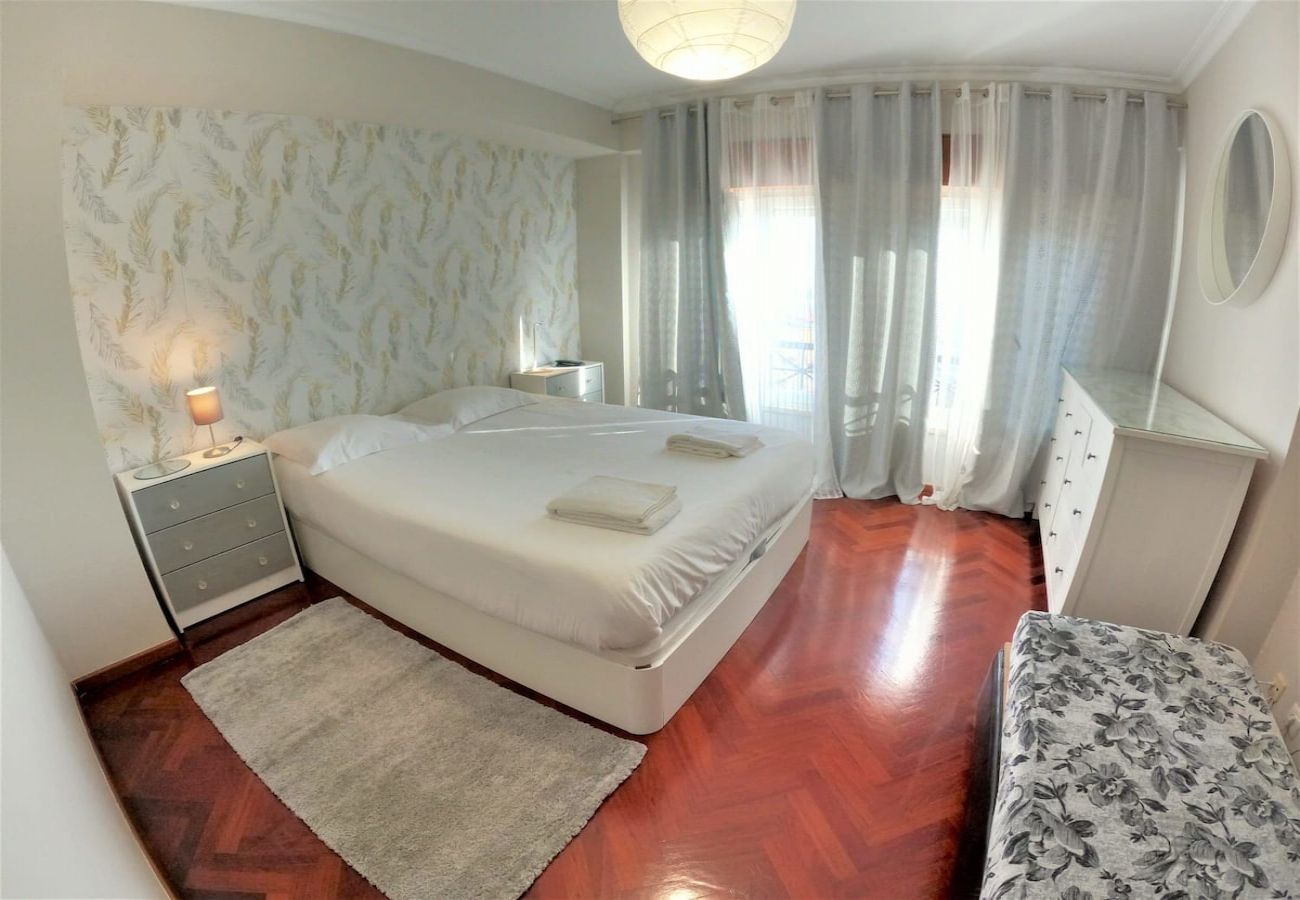 Apartment in Algueirão - Sintra, T3 duplex com terraço e vistas maravilhosas, Tapada das Mercês, Sintra