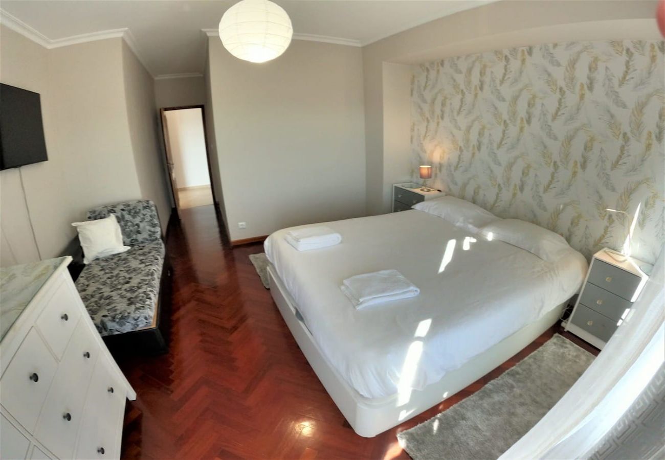 Apartment in Algueirão - Sintra, T3 duplex com terraço e vistas maravilhosas, Tapada das Mercês, Sintra