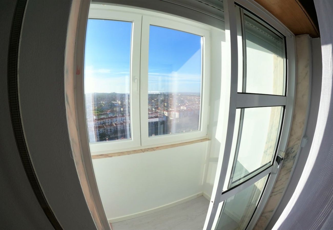 Apartment in Algueirão - Sintra, T3 duplex com terraço e vistas maravilhosas, Tapada das Mercês, Sintra