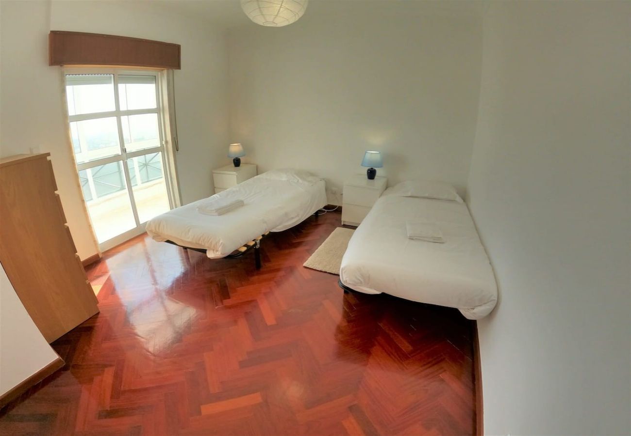 Apartment in Algueirão - Sintra, T3 duplex com terraço e vistas maravilhosas, Tapada das Mercês, Sintra