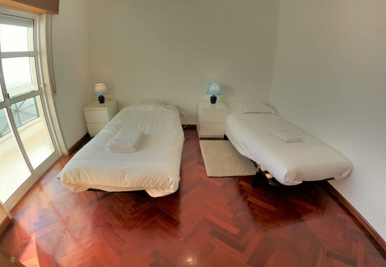 Apartment in Algueirão - Sintra, T3 duplex com terraço e vistas maravilhosas, Tapada das Mercês, Sintra