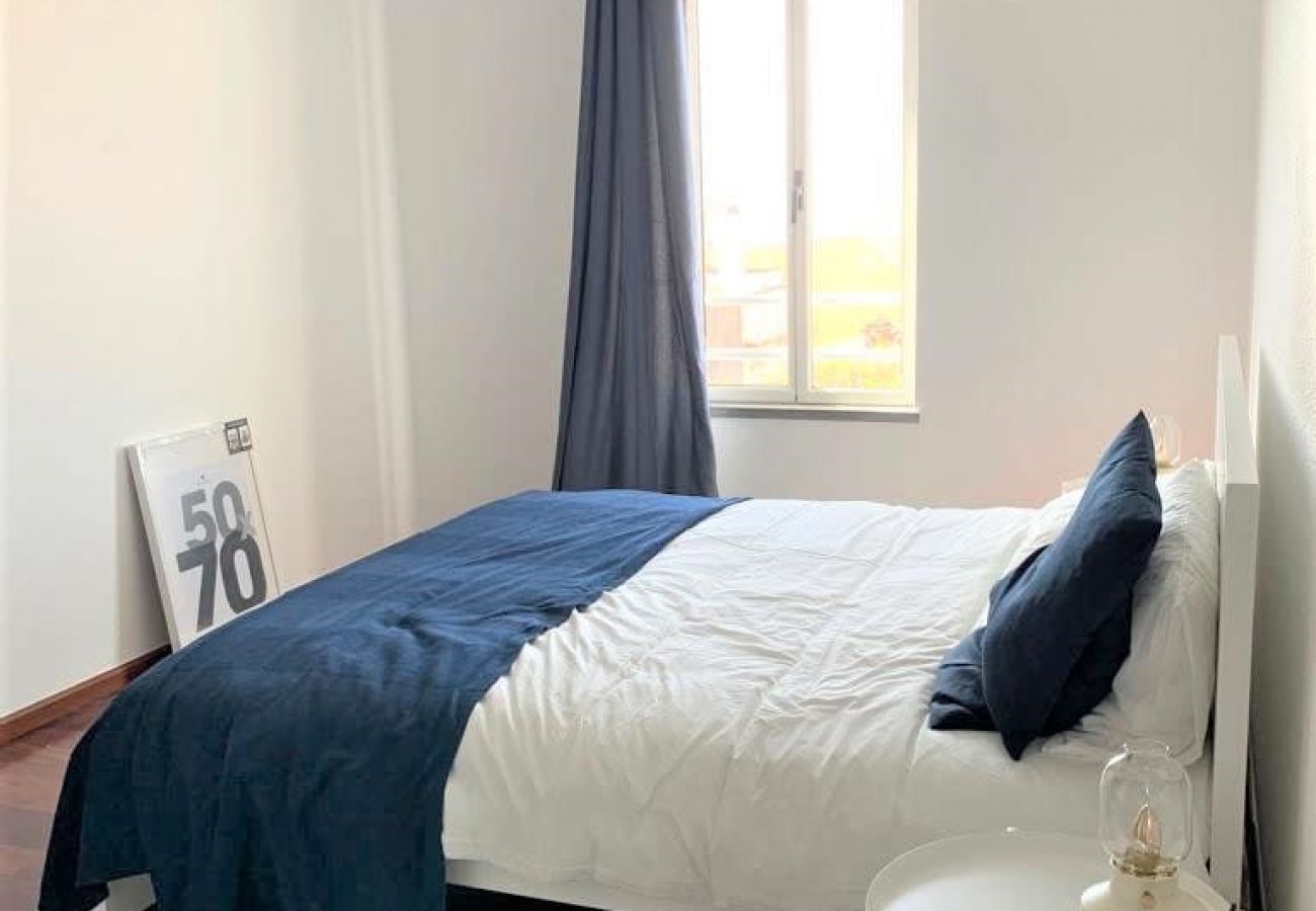 Apartment in Funchal - Madeira, apartamento de 3 quartos com vista mar no Funchal, ilha da Madeira