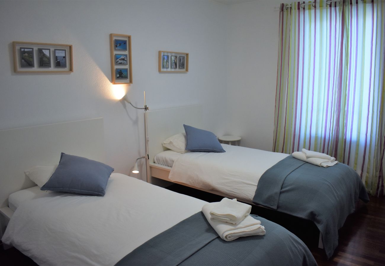 Apartment in Funchal - Madeira, apartamento de 3 quartos com vista mar no Funchal, ilha da Madeira