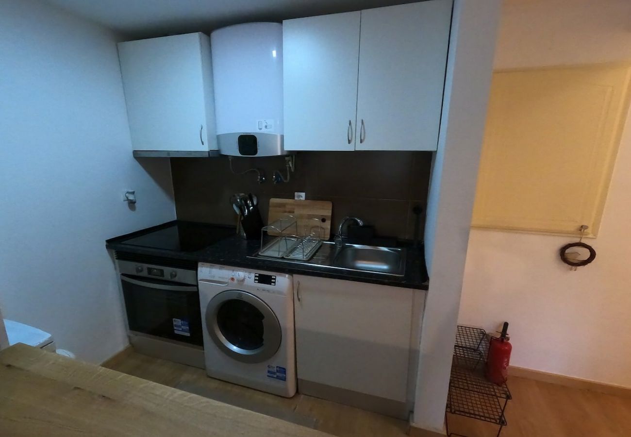 Studio in Paço de Arcos - Lisboa, acolhedor estúdio em Paço de Arcos, Oeiras, Lisboa