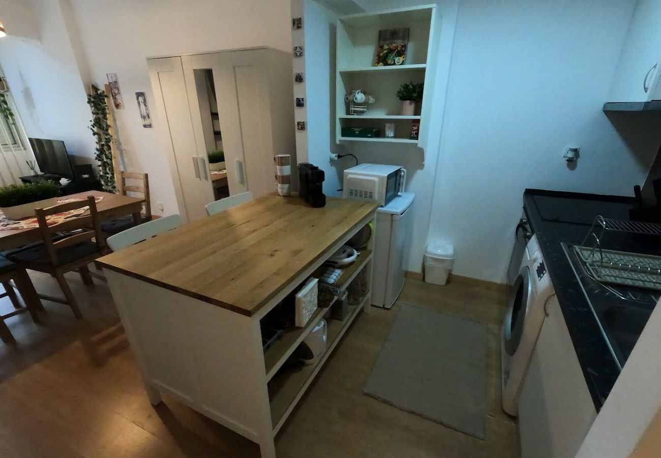 Studio in Paço de Arcos - Lisboa, acolhedor estúdio em Paço de Arcos, Oeiras, Lisboa