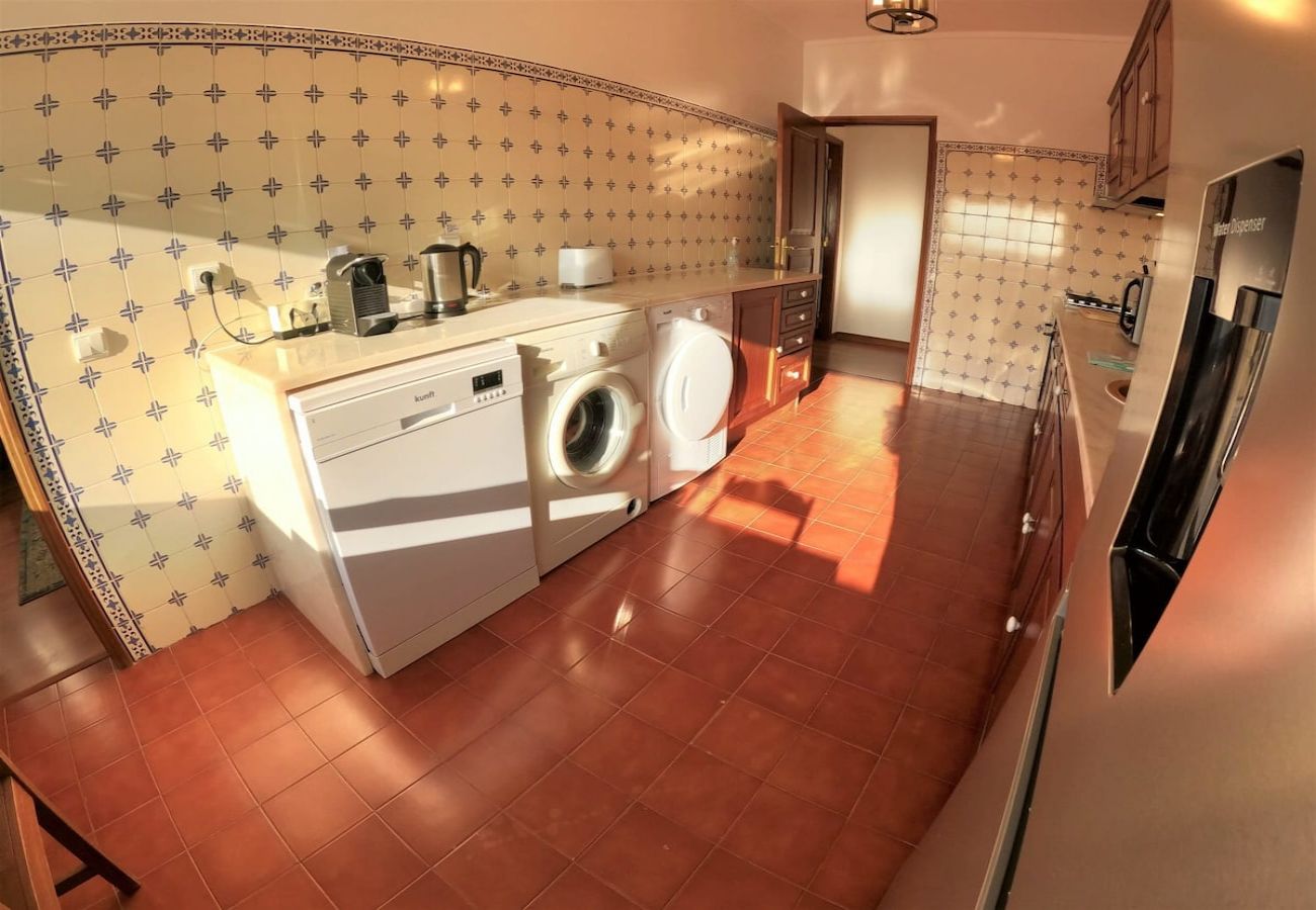 Apartment in Linda a Velha - Lisboa, apartamento T2 em condominio, Linda-a-Velha, Oeiras, Lisboa