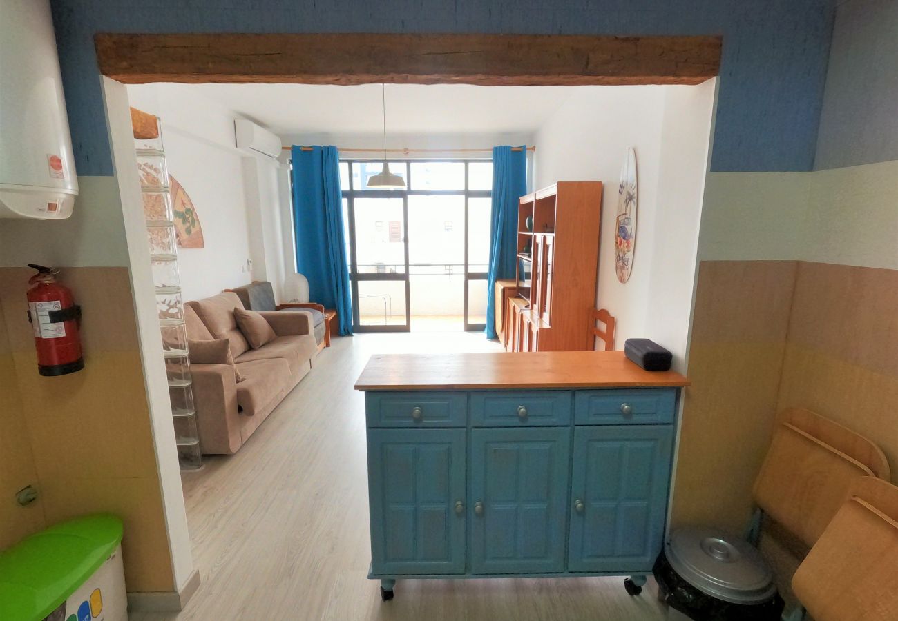 Apartment in Quarteira - Algarve, apartamento T1 moderno c/ varanda, Quarteira