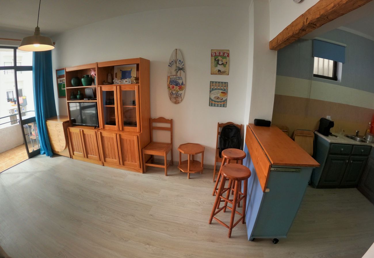Apartment in Quarteira - Algarve, apartamento T1 moderno c/ varanda, Quarteira