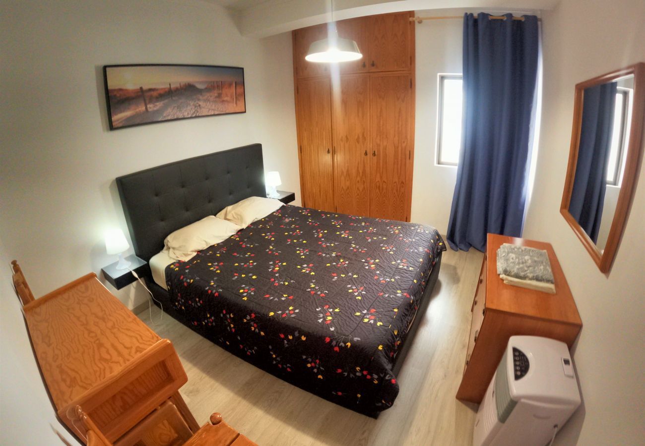 Apartment in Quarteira - Algarve, apartamento T1 moderno c/ varanda, Quarteira