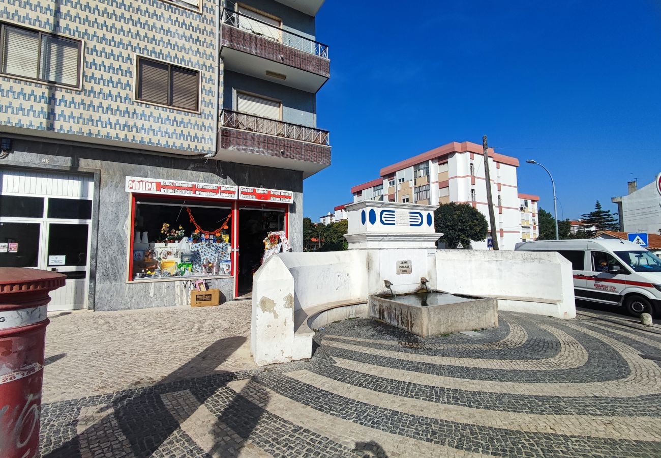 Apartment in Queluz - Sintra, T3 com terraço em Massamá, Queluz, Sintra