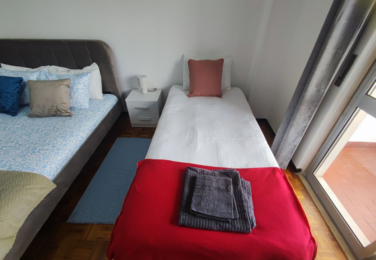 Apartment in Amadora - Lisboa, T2 espaçoso na Damaia, Lisboa