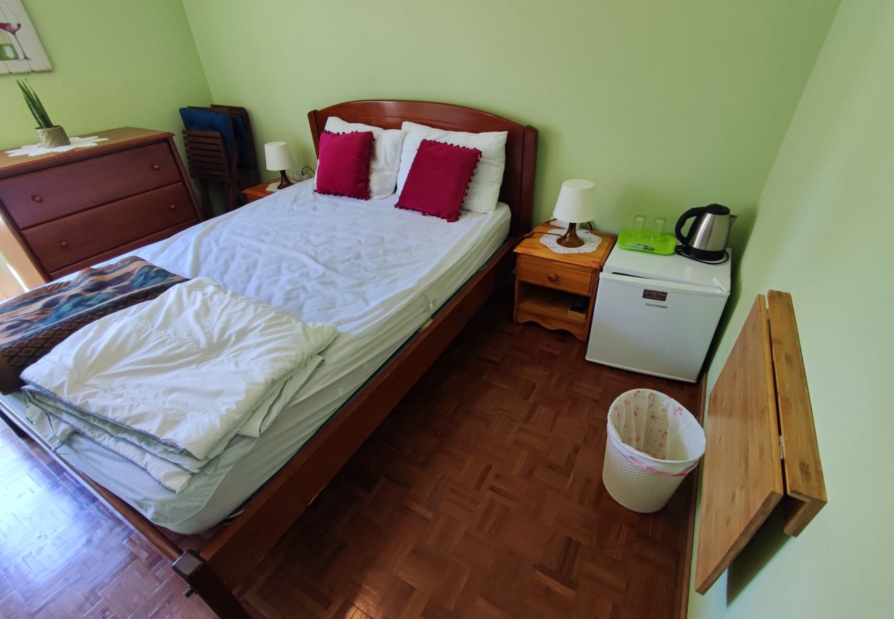 Rent by room in Lisbon - Lisboa, Apartamento com 3 quartos Penha de França