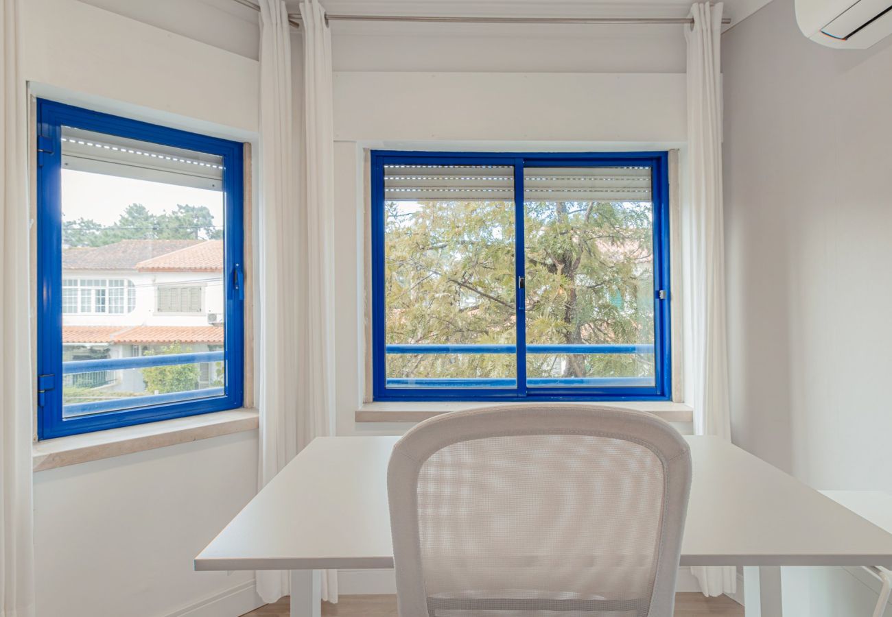 Apartment in Almada - Marisol, T2 espaçoso com AC próximo do golfe, Aroeira, Caparica 