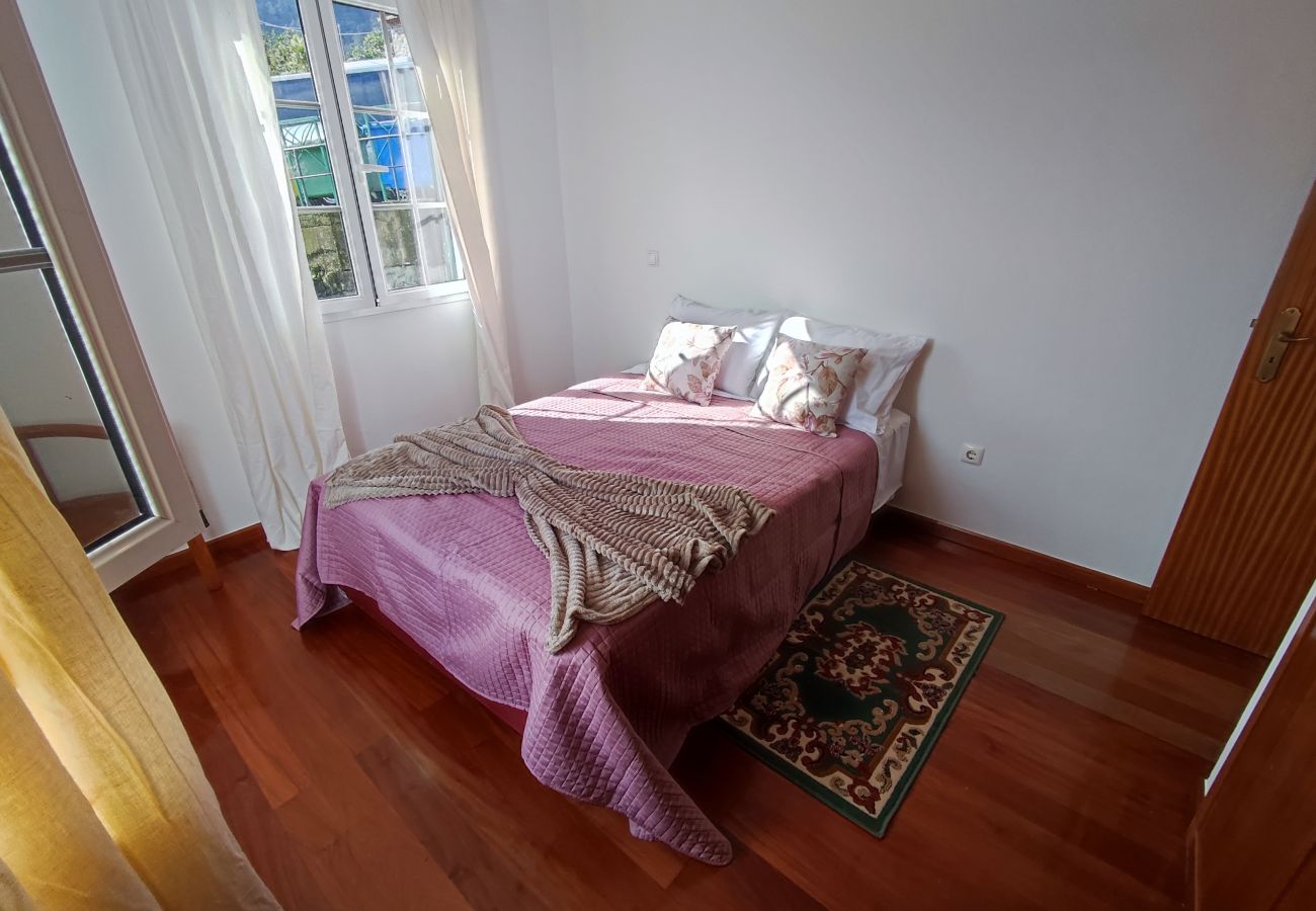 House in Porto da Cruz - Madeira, Casa de 2 quartos com vista mar e Penha de Águia, Porto da Cruz, ilha da Madeira