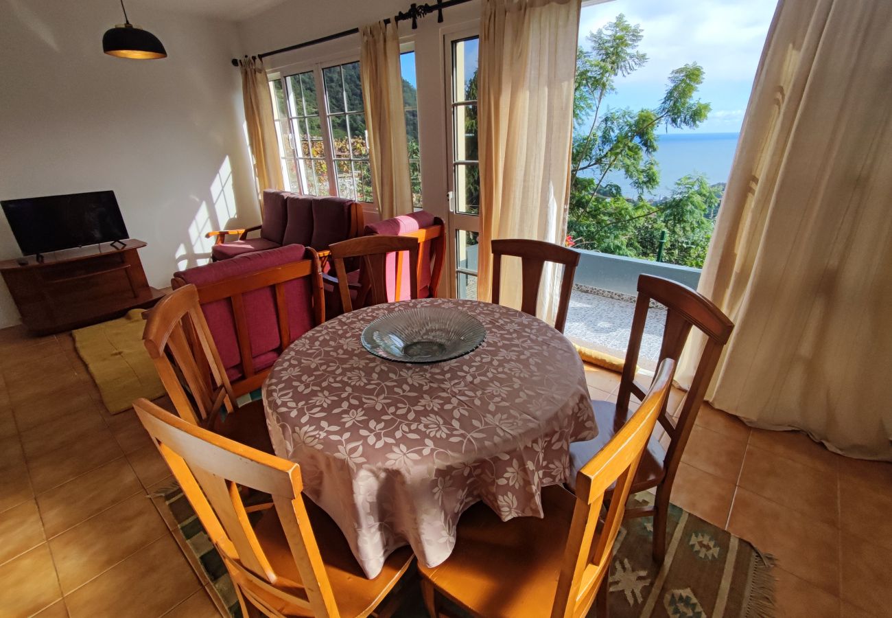House in Porto da Cruz - Madeira, Casa de 2 quartos com vista mar e Penha de Águia, Porto da Cruz, ilha da Madeira