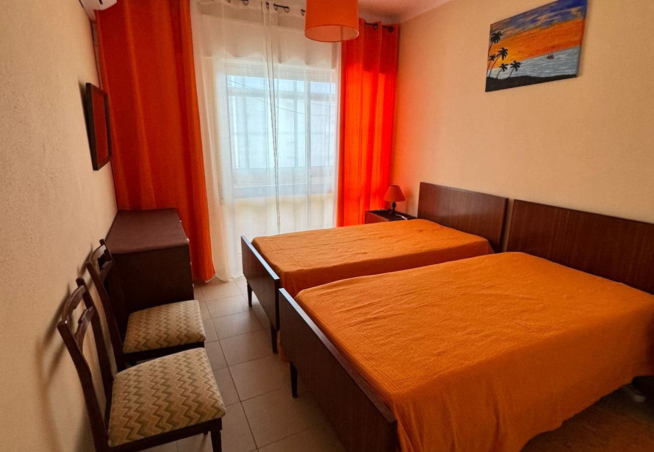 Apartment in Quarteira - Algarve, apartamento T1+1 acolhedor no centro de Quarteira